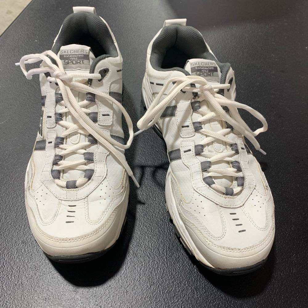 Skechers Men's White and Gray Athletic Sneakers